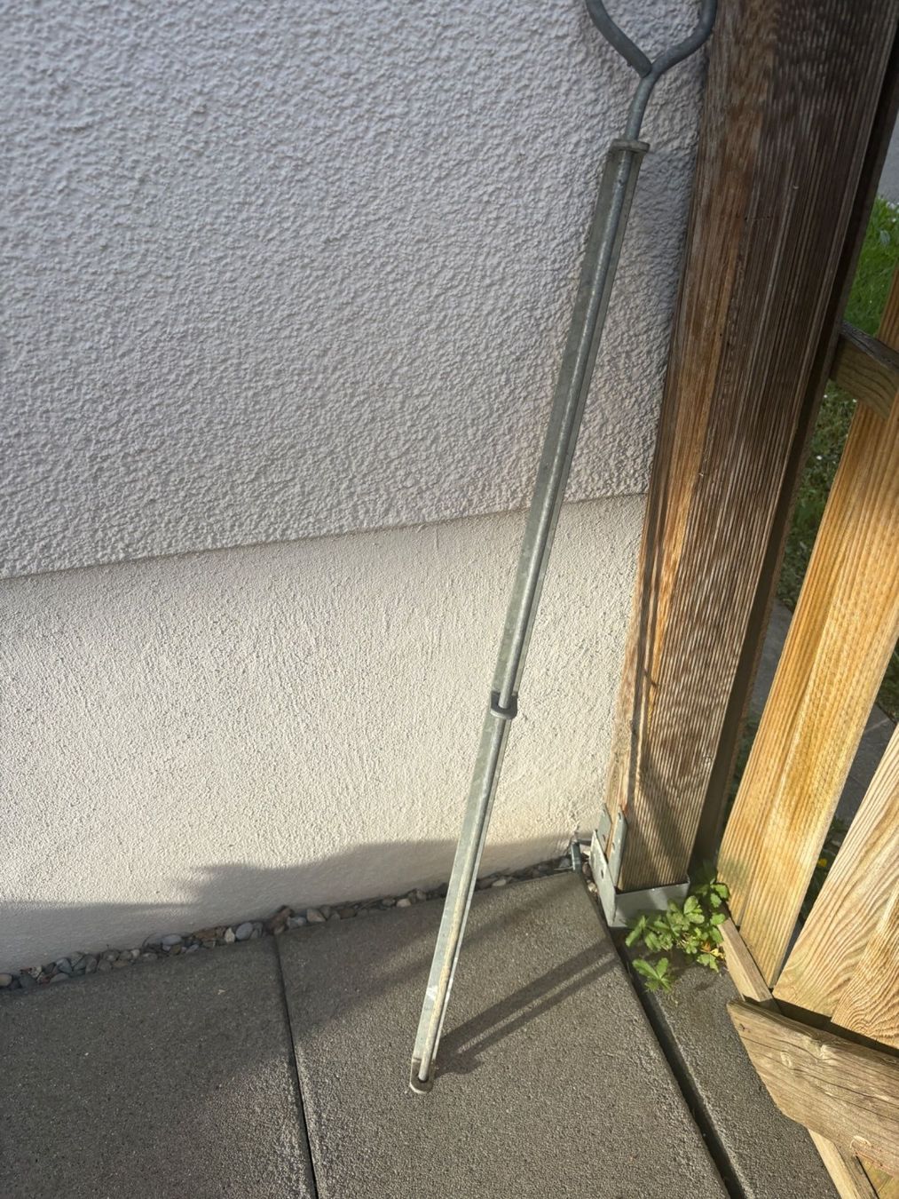 Supporti a parete: Halterung für Komposter Gittermatte – Usato da Wallisellen venduto da ASZT 1