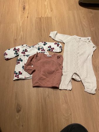 warme Kleider für Mädchen in der Grösse 68