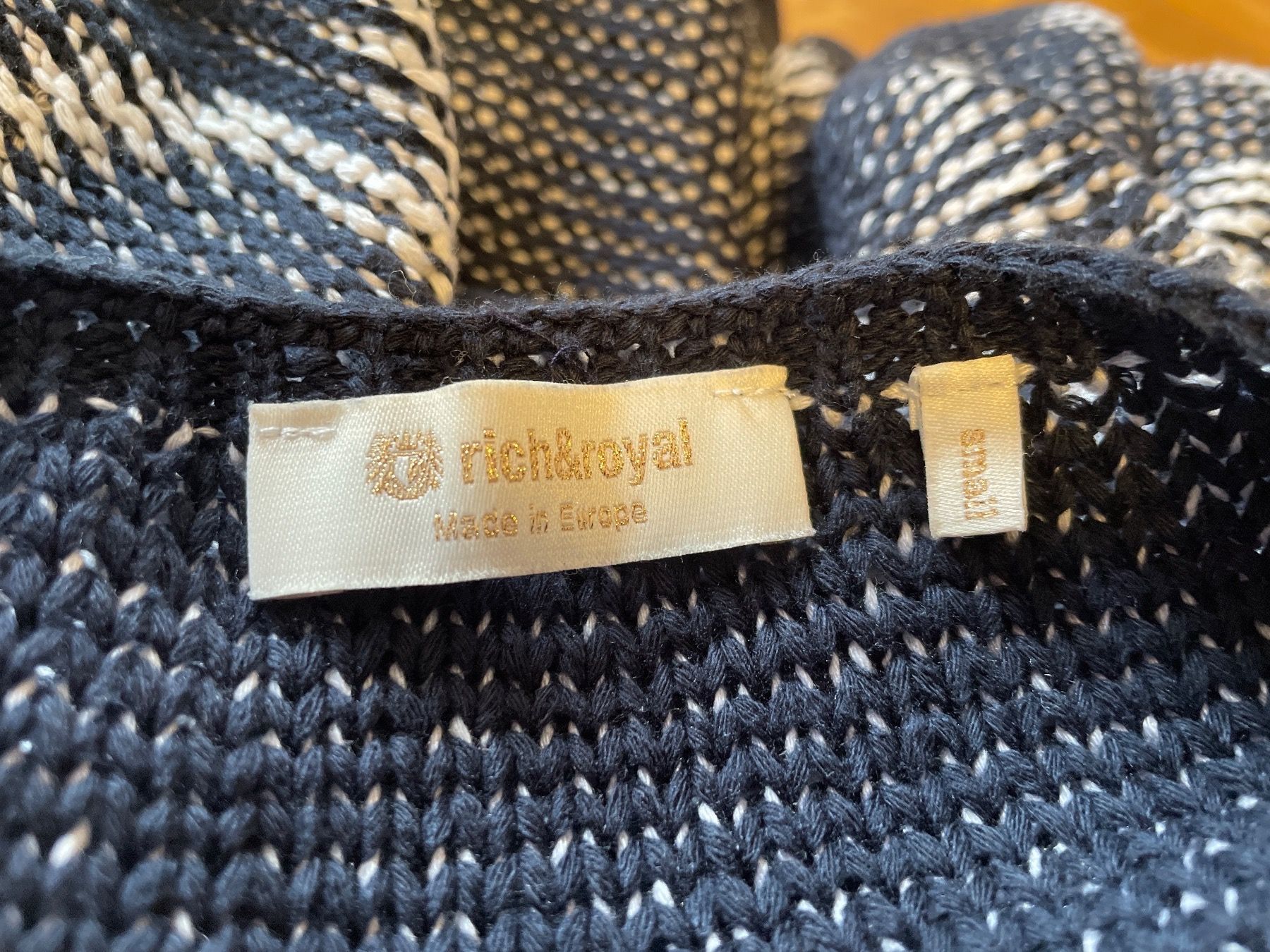 Rich & Royal Pullover & Sweatshirts: Rich & Royal Pullover Gr. S Blau/weiss – Gebraucht aus Richterswil von ZueriLake2 2
