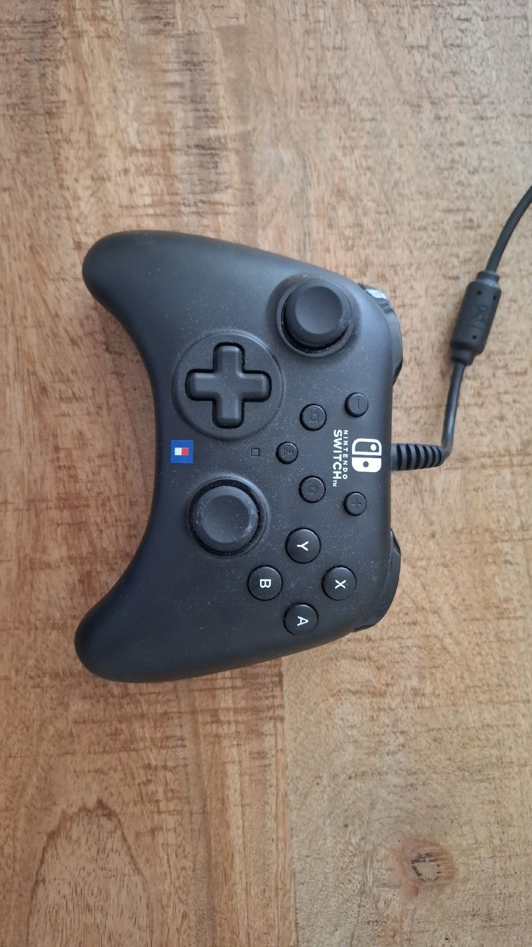 Nintendo Console: Nintendo Switch Zubehör – Usato da Pfäffikon ZH venduto da dahlia86 1