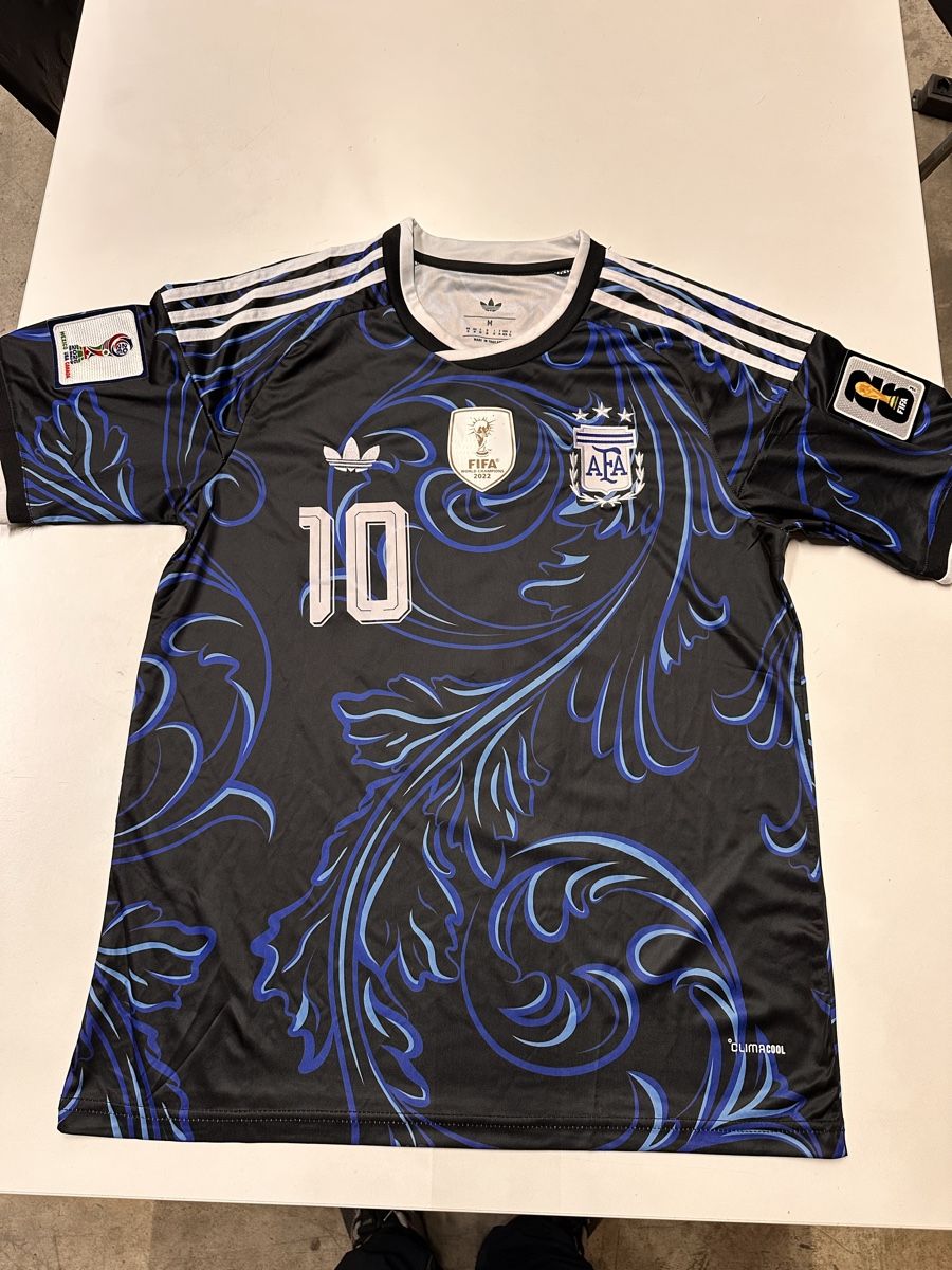 Adidas Leibchen & Hosen: Maillot Argentine Messi 10 Noir Taille M – Neu (gemäss Beschreibung) aus Paudex von Deals_Suisse