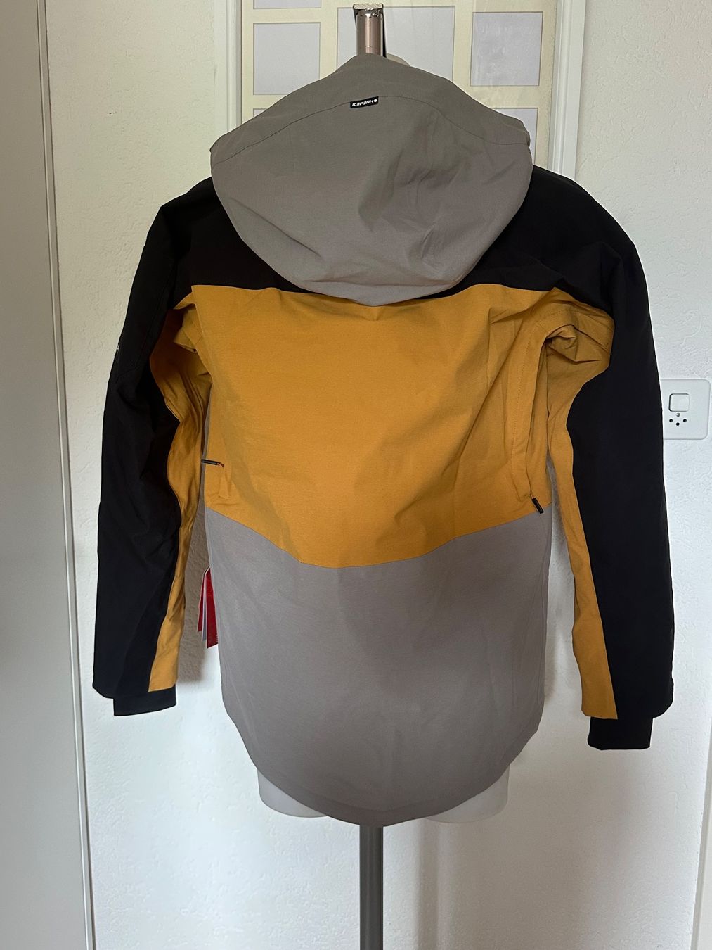 Icepeak Jacken: Icepeak Cale Skijacke Gr. 4656  Neu – Gebraucht aus Sursee von ali_wd2m 8