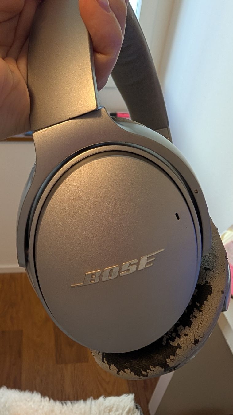 Bose Cuffie: Kopfhörer Bose QuietComfort silber – Usato da Zürich venduto da NaomiManon 6