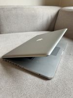 Altes kaputtes Apple MacBook