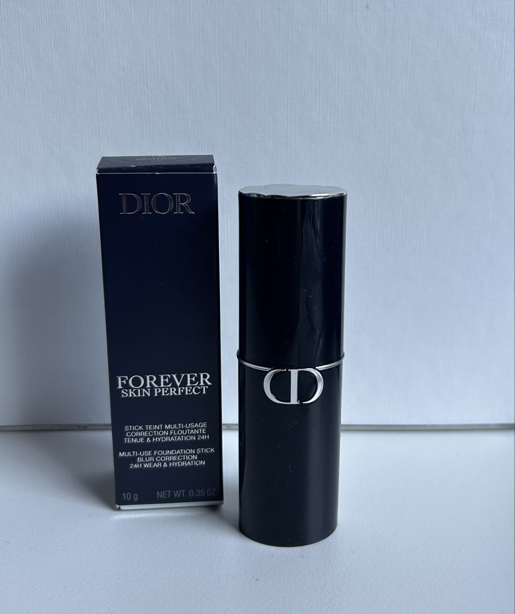 Dior Make-up: Dior Forever Skin Perfect Foundation Stick 1N Neutral – Usato da Rickenbach ZH venduto da nathifa