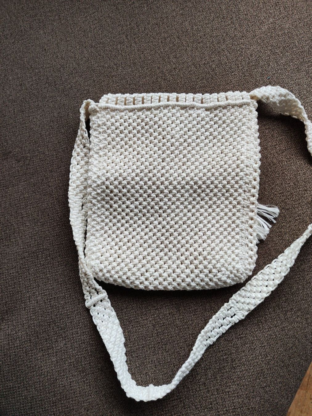 Borse da donna: Handtasche, weiss, geknüpft – Usato da Saas im Prättigau venduto da eve_22 1
