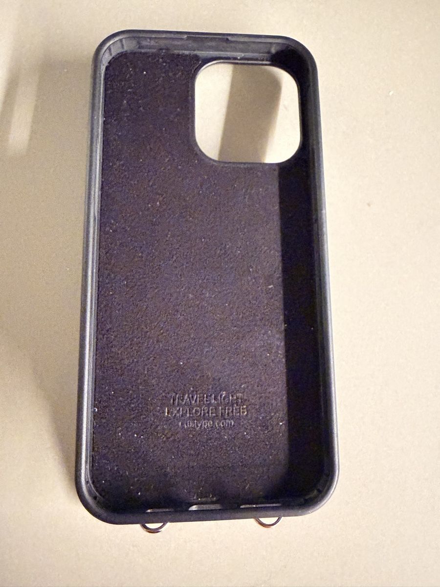 Cover & Protezioni schermo: CUSTYPE Cover iPhone 14 Pro Max con portafoglio nero – Usato da Melano venduto da c.alonso 3