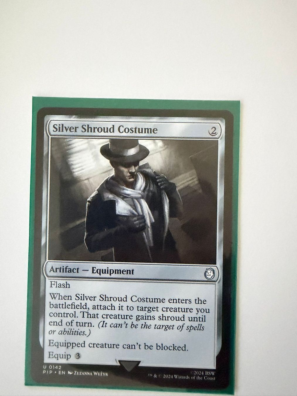 Magic The Gathering Carte collezionabili: MTG: Silver Shroud Costume – Nuovo (secondo la descrizione) da Rombach venduto da ryma92
