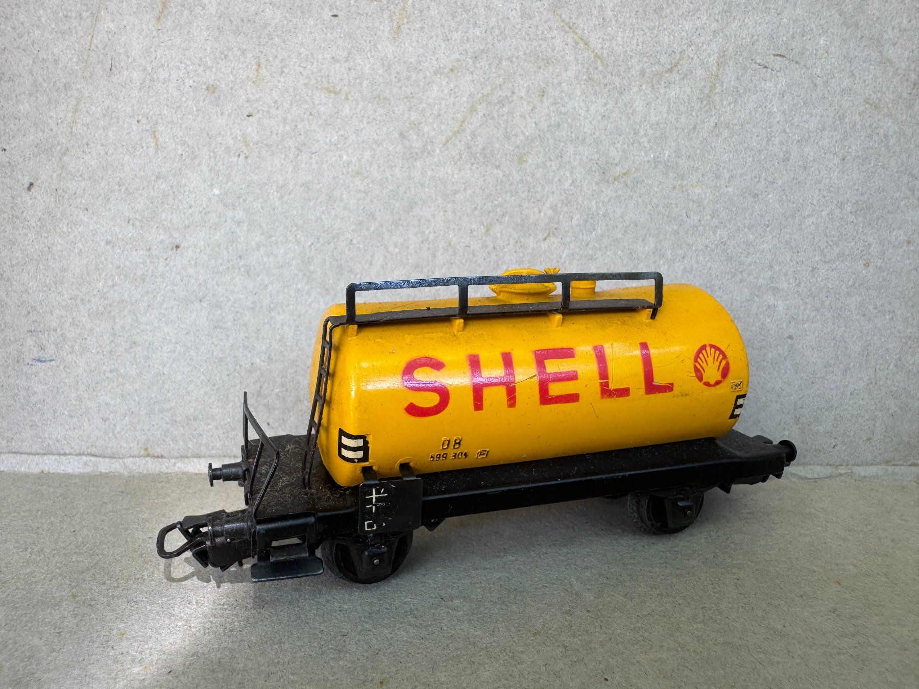 Märklin Trains électriques: Modelleisenbahn Waggons und Lokomotiven Konvolut gebraucht – D'occasion à St. Stephan par jalaxx 4