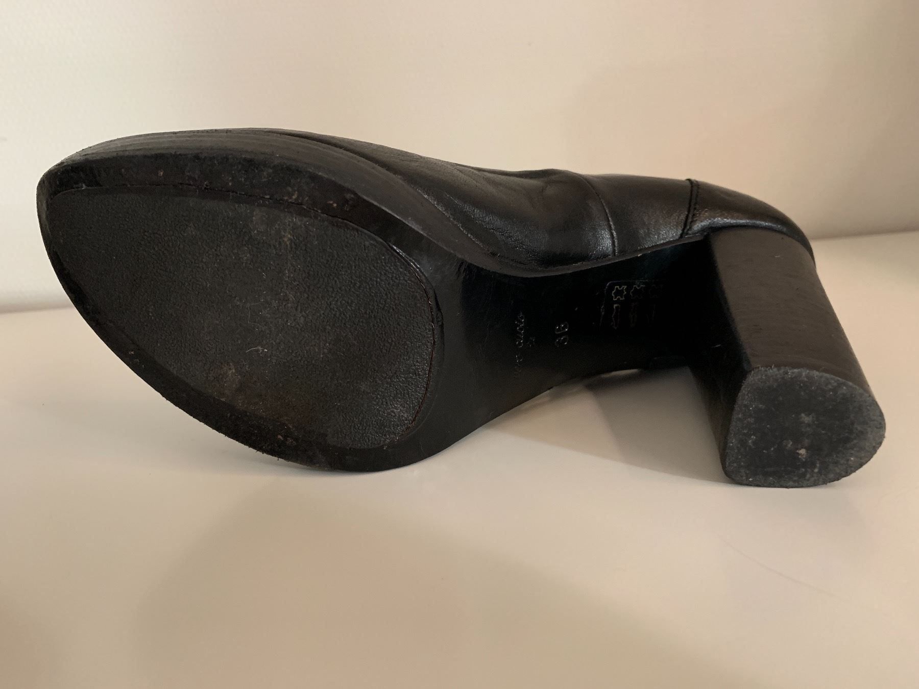 Damenschuhe: Pumps Companys – Gebraucht aus Zürich von ThaliaL 7