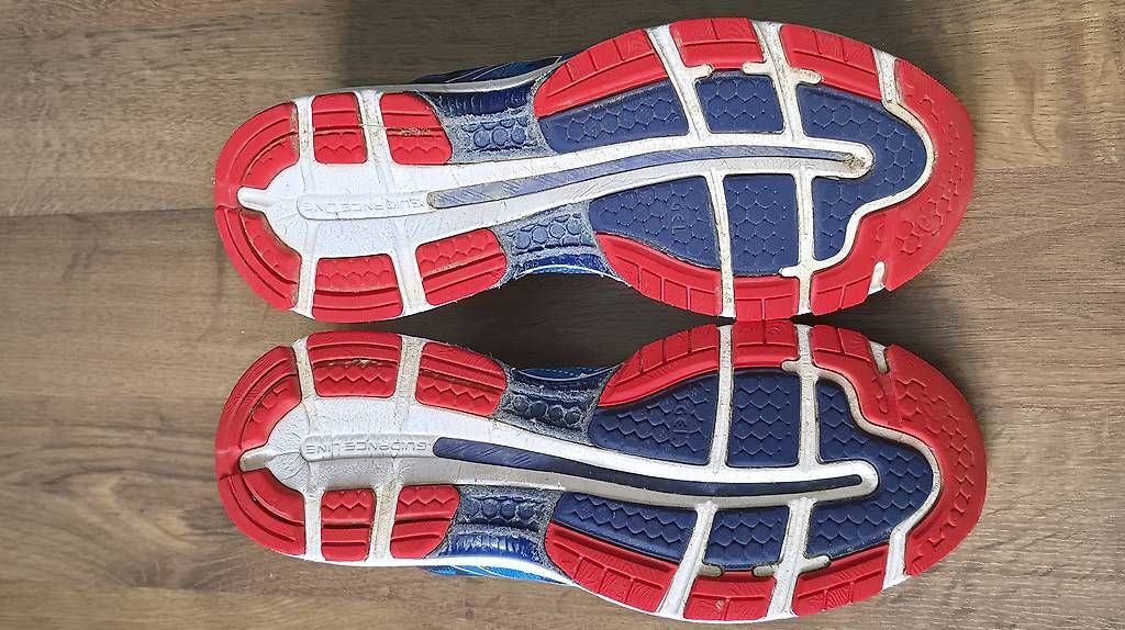 Scarpe da uomo: Asics Gel-Nimbus 19 – Usato da Linthal venduto da StuessiLinthal 1