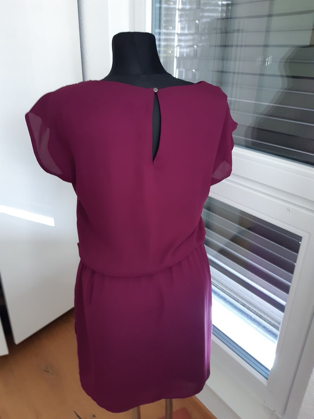 Esprit Vestiti: Esprit Kleid 36 /S burgundy – Usato da Windisch venduto da bymarikaa 1