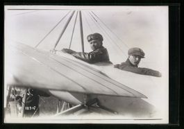 Fotografie Buc, Pilot Bidot in einem fr