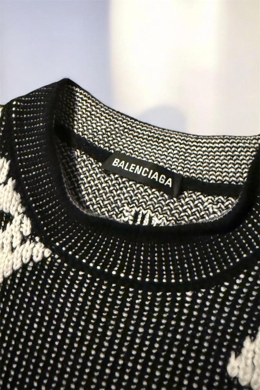 Maglioni & Felpe: Balenciaga sweater – Usato da Spreitenbach venduto da hades448 2