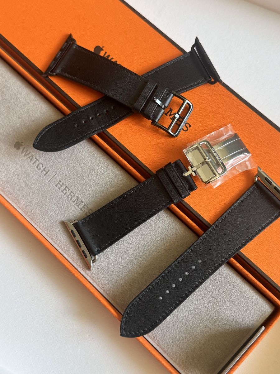 Hermès Bracciali & Braccialetti: Hermès 2 Bracelet Cuir Apple Watch Hermès – Usato da Courtaman venduto da sultan16 5