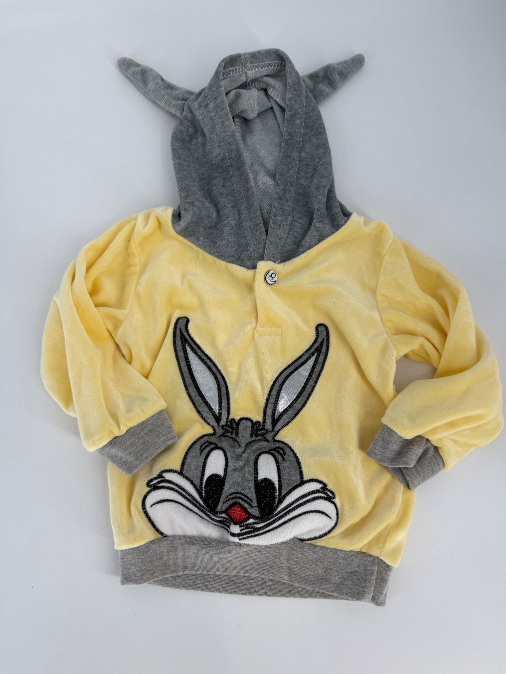 Pullover & Sweatshirts: Bugs Bunny Plüsch Jogginganzug Gr.  74/80 – Gebraucht aus Auenstein von moin. 1
