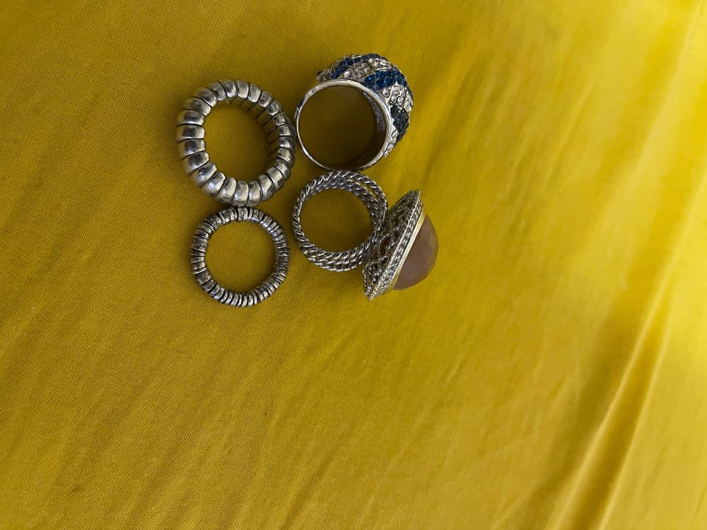 4 x verschiedene Ring Nr (41) Kaufen auf Ricardo