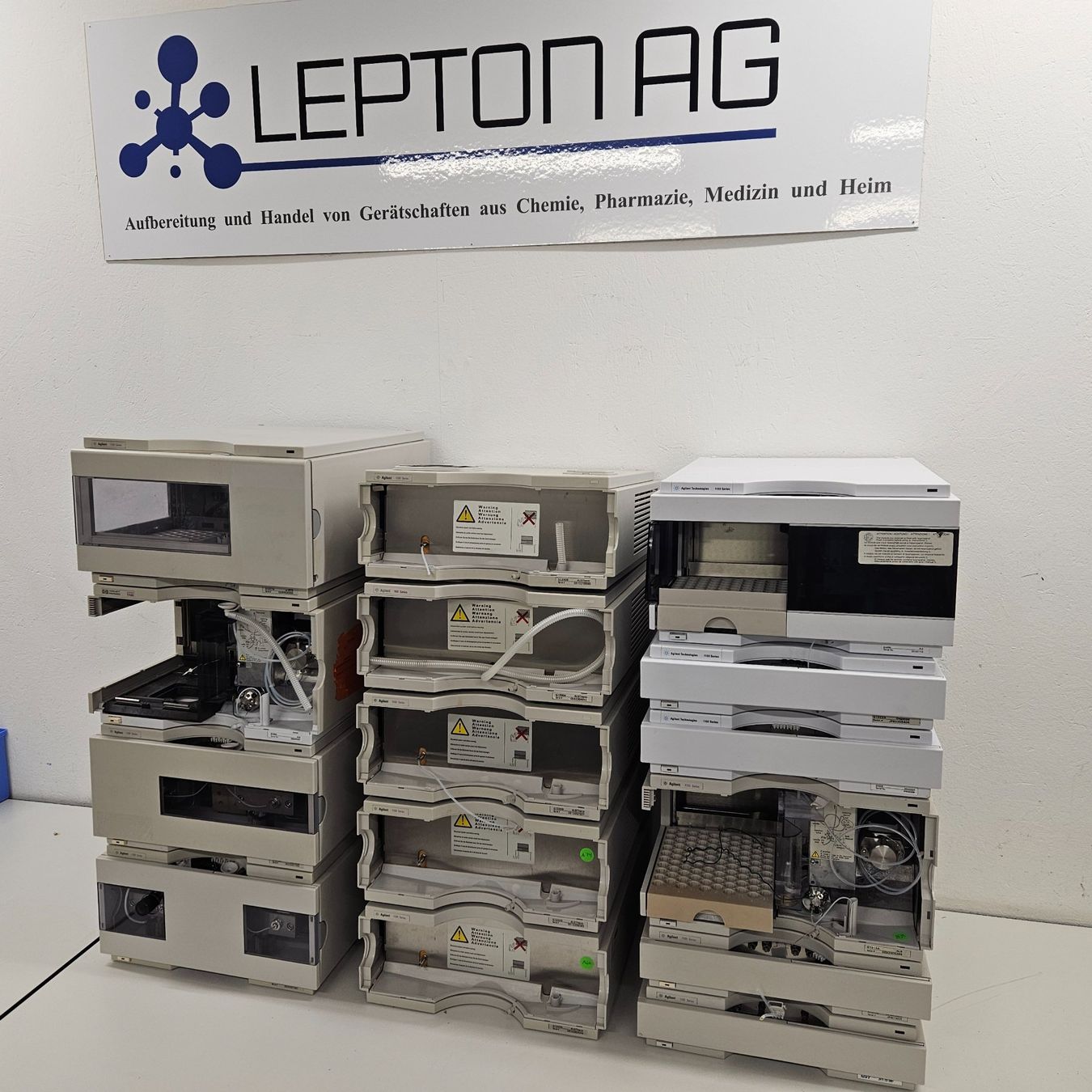 Accessori da laboratorio: Agilent 1100 Lot mit 74 Komponenten!!! – Usato da Niederdorf venduto da LeptonAG_Labor