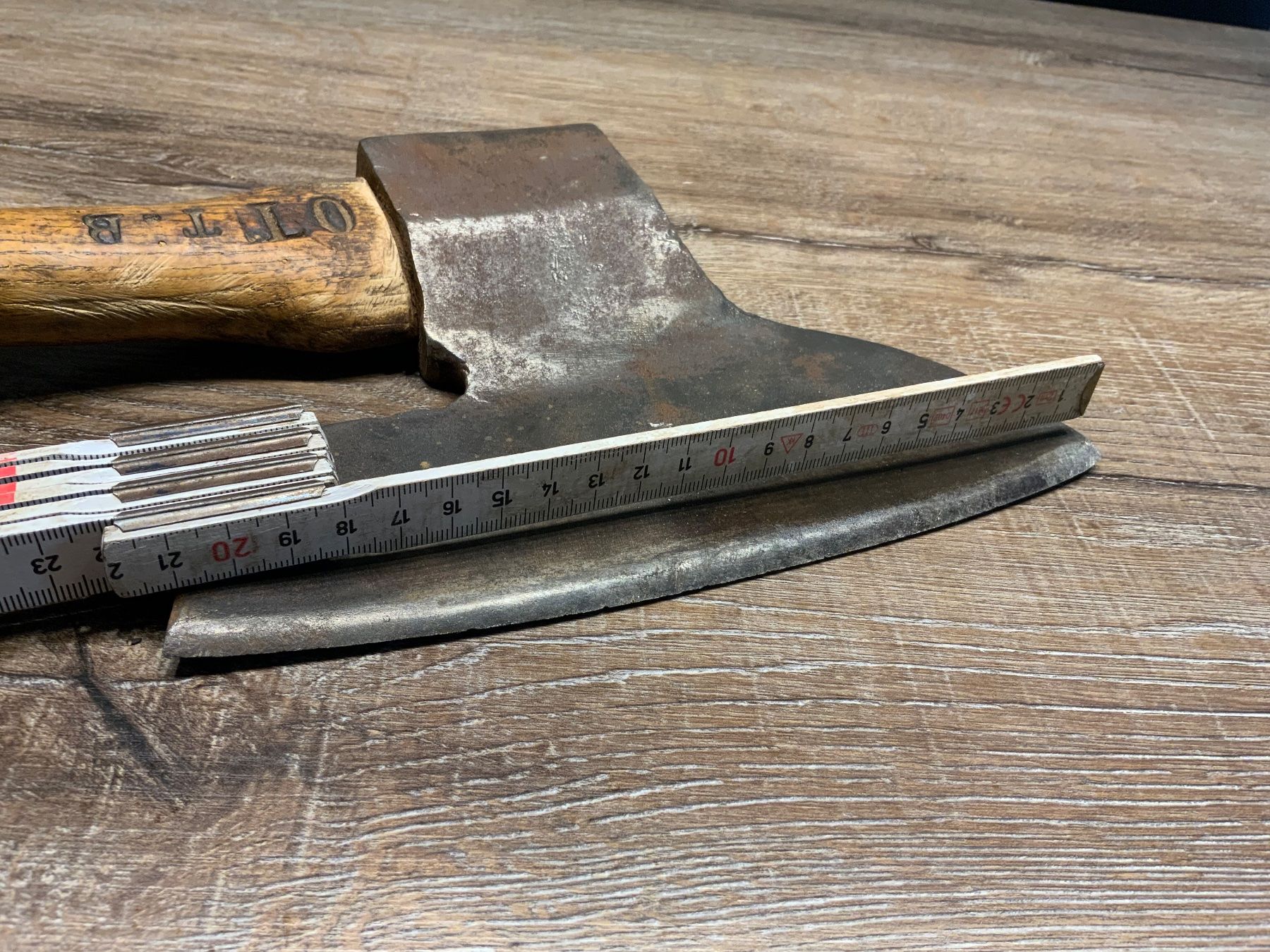 Tous les outils: Antike Axt – D'occasion à Willisau par Minali 3