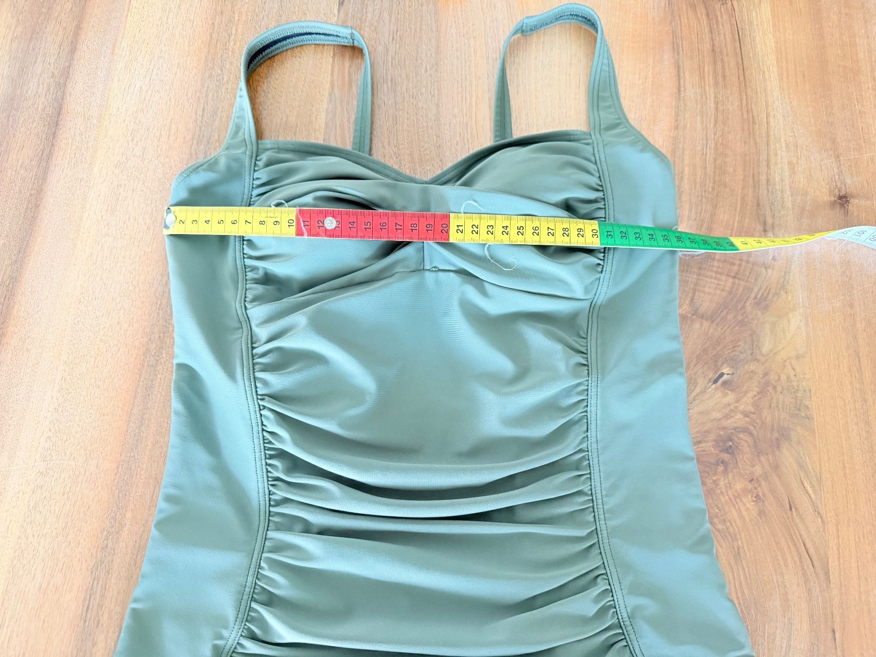 Lascana Costumi da bagno & Bikini: Badekleid von Lascana, Grösse 40B – Usato da Haslen AI venduto da s176 5