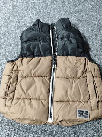 H&M Kinder Gilet braun schwarz Grösse 98/104