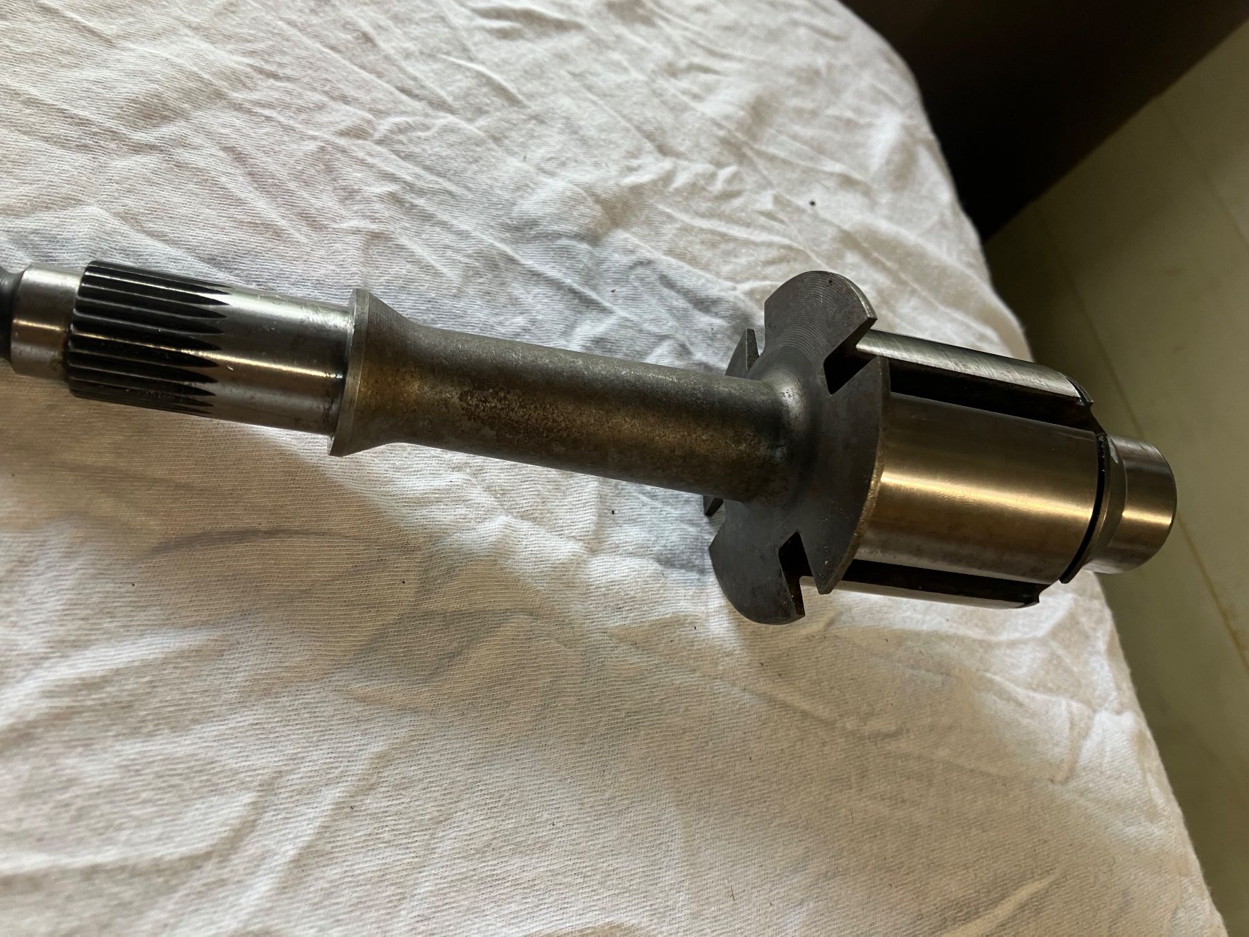 Vespa Tutti pezzi di ricambio per scooter: Antriebswelle Vespa 180SS NOS – Nuovo (secondo la descrizione) da Winterthur venduto da oldi56