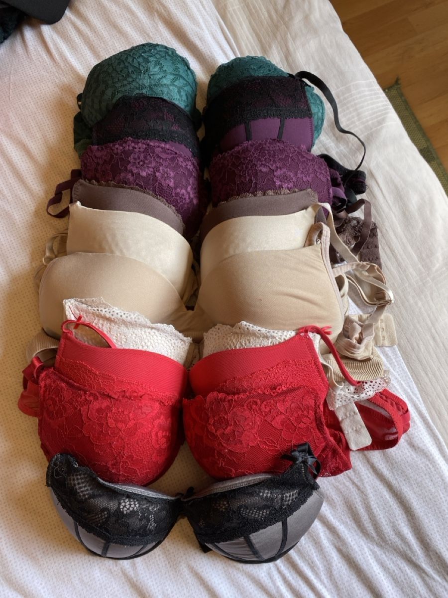 Lotti di vestiti: BH Set vers. Farben & Grössen S/M – Usato da Schachen LU venduto da ali_hz6l
