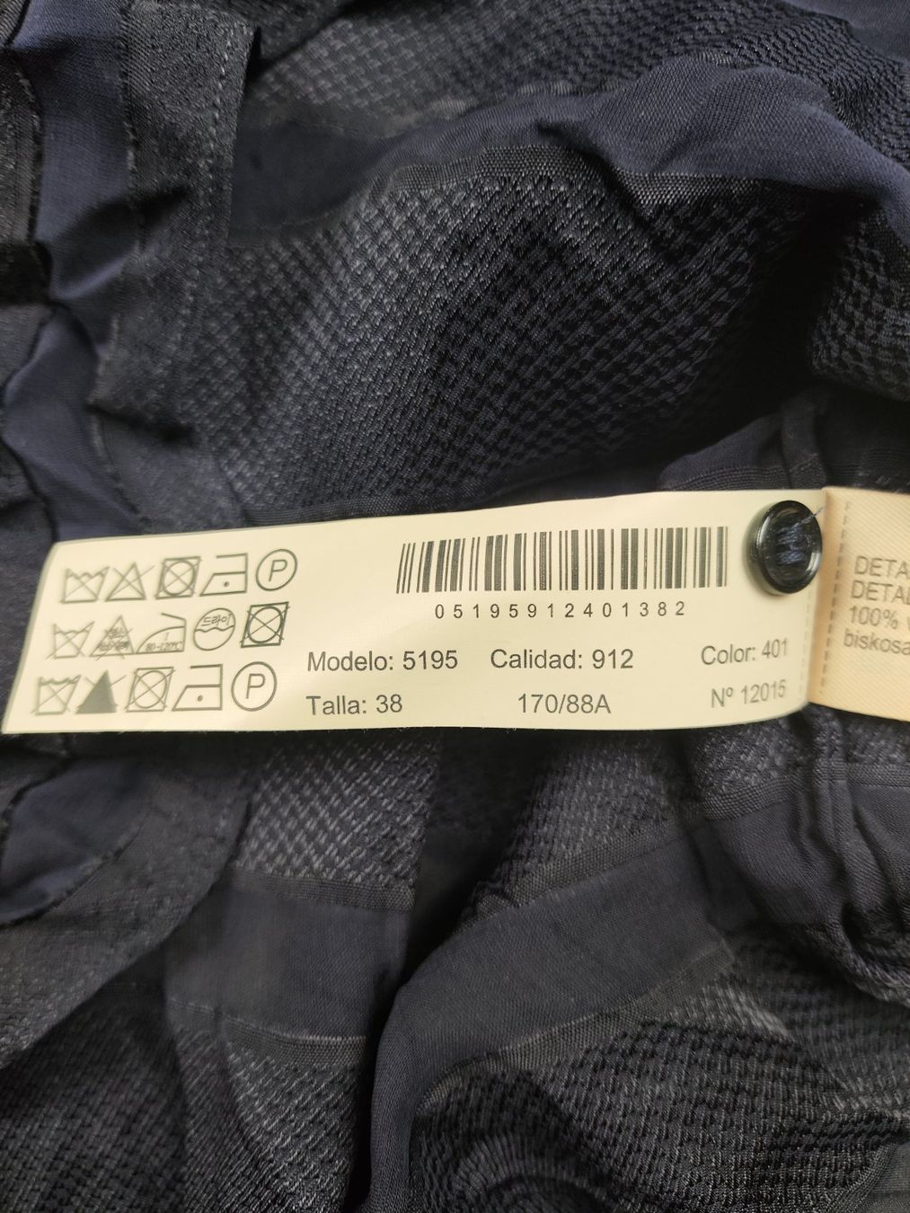 Massimo Dutti Blusen: MASSIMO DUTTI | blouse noire rayures transparente soie | 38 – Gebraucht aus Bonfol von Elise.Str 8