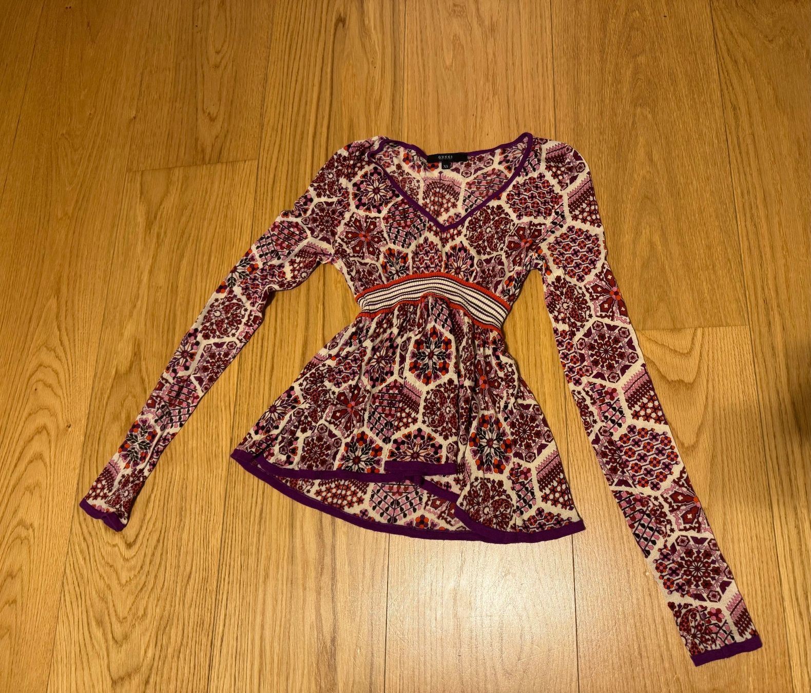Gucci Camicette: Gucci Kaschmirbluse – Nuovo (secondo la descrizione) da Kilchberg ZH venduto da sahoss 3