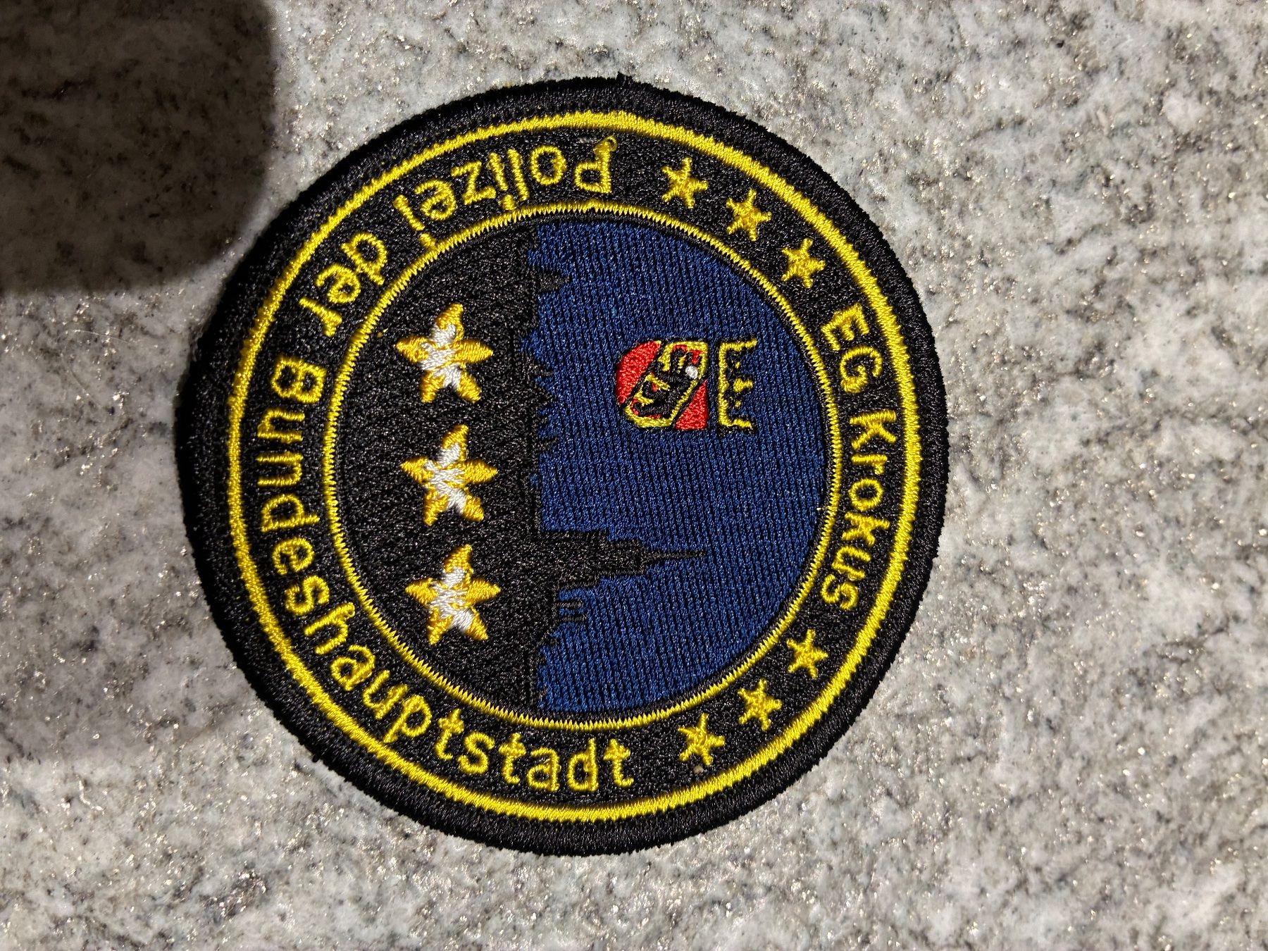 Insignes: patch Eg krokus – Neuf avec emballage d'origine à Oberiberg par reimet