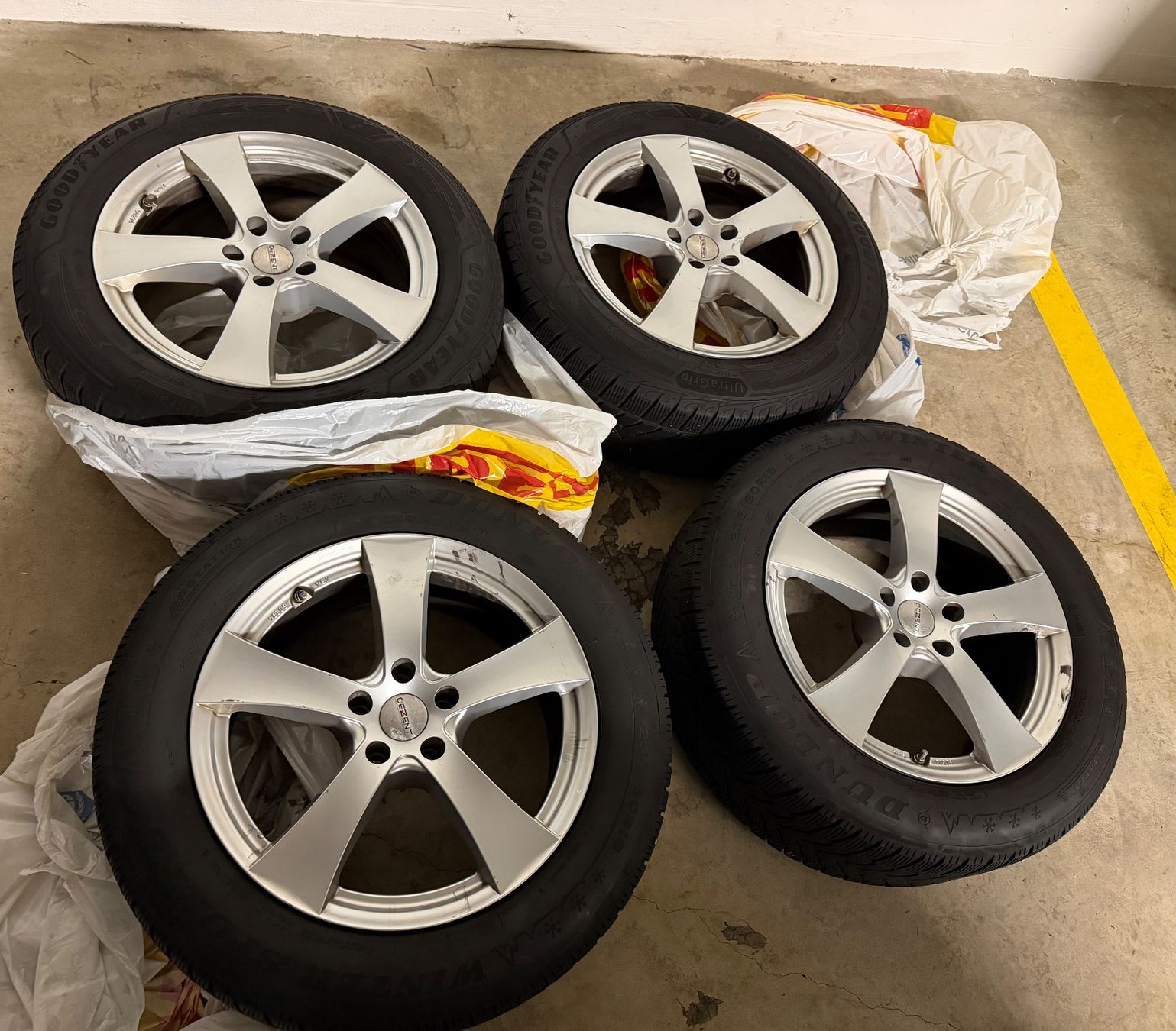 Pneumatici & Ruote complete: Mercedes Winter Kompletträder 235/60/r18 – Usato da Tann venduto da Speedesel