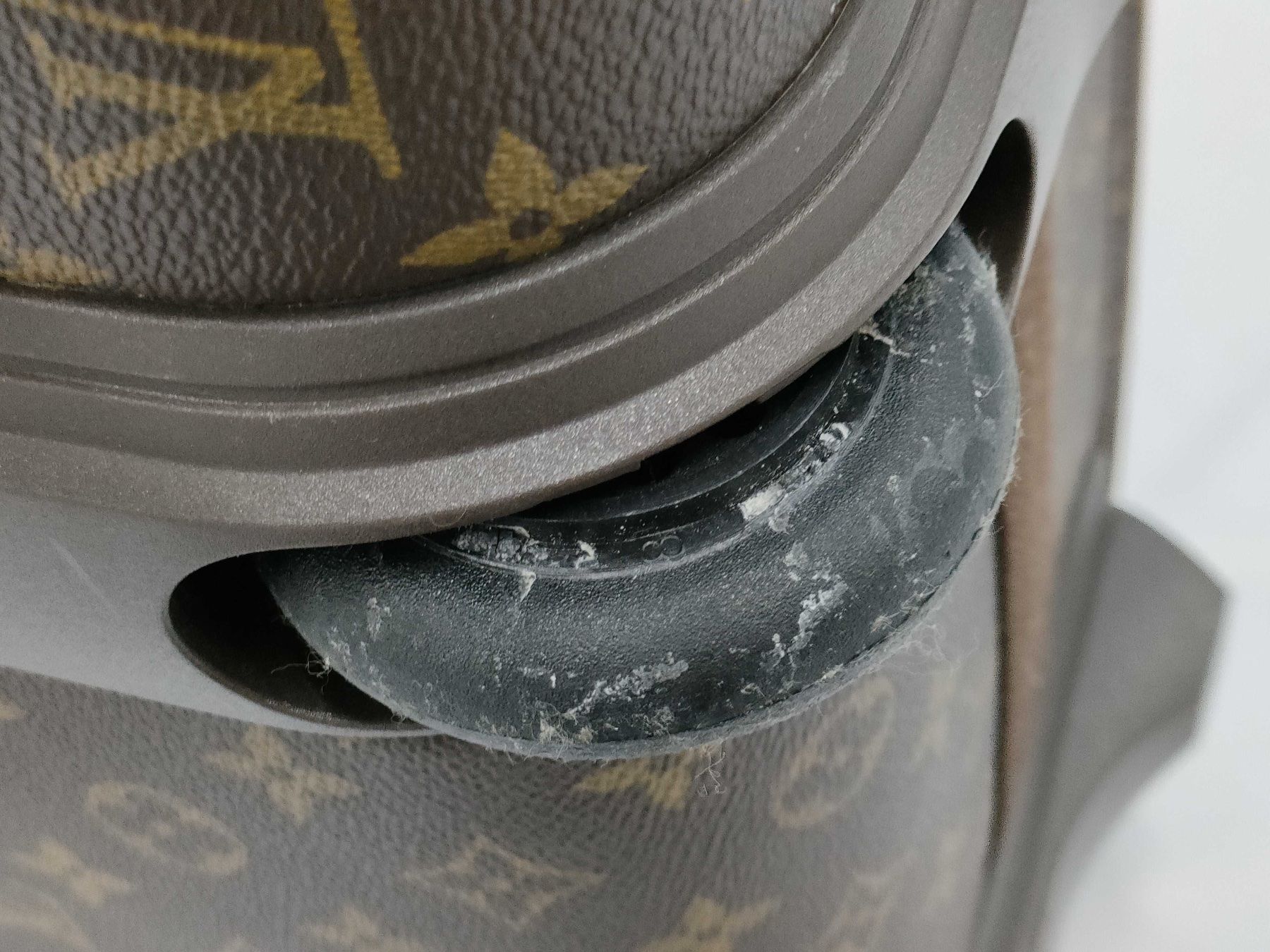 Louis Vuitton Valigie: LOUIS VUITTON ROLLKOFFER PÉGASE 55 MONOGRAM CANVAS NP: 2990 – Usato da St. Gallen venduto da Love_Luxury 2