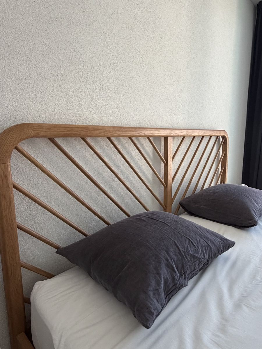 La Redoute Letti: Bett aus massiver Eiche und Eichenfurnier – Usato da Zürich venduto da SL_Pani 1