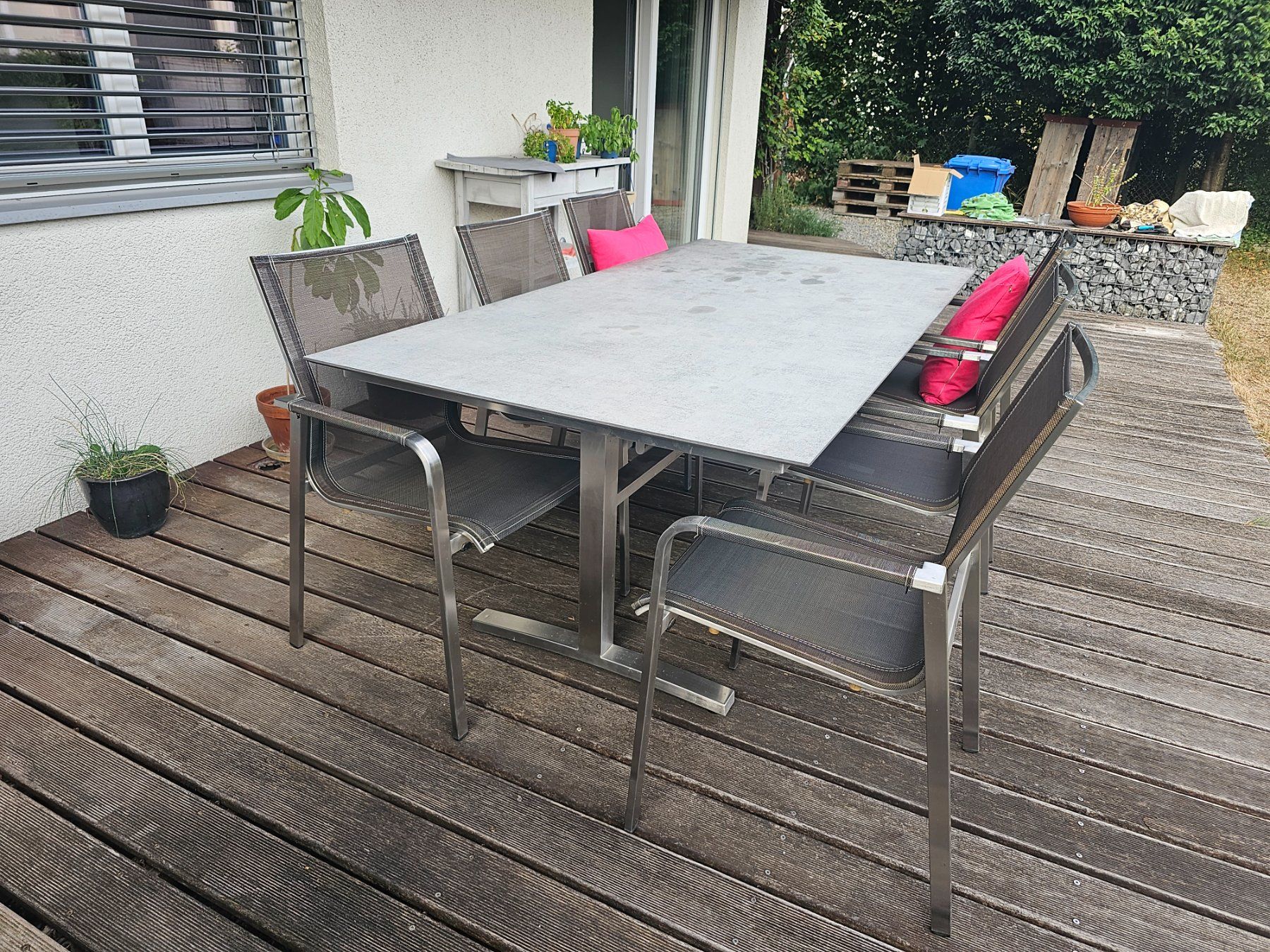 Hunn Set di tavolo e panche: Hunn Gartentisch mit 6 Stühlen – Usato da Brütten venduto da bru_vm8d