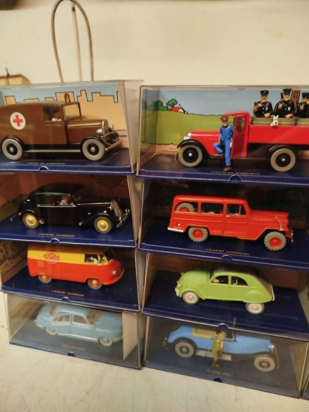 Modellini d'auto: Voiture Tintin - 59 pièces. – Usato da La Chaux-de-Fonds venduto da Emmaus2300CDF 1