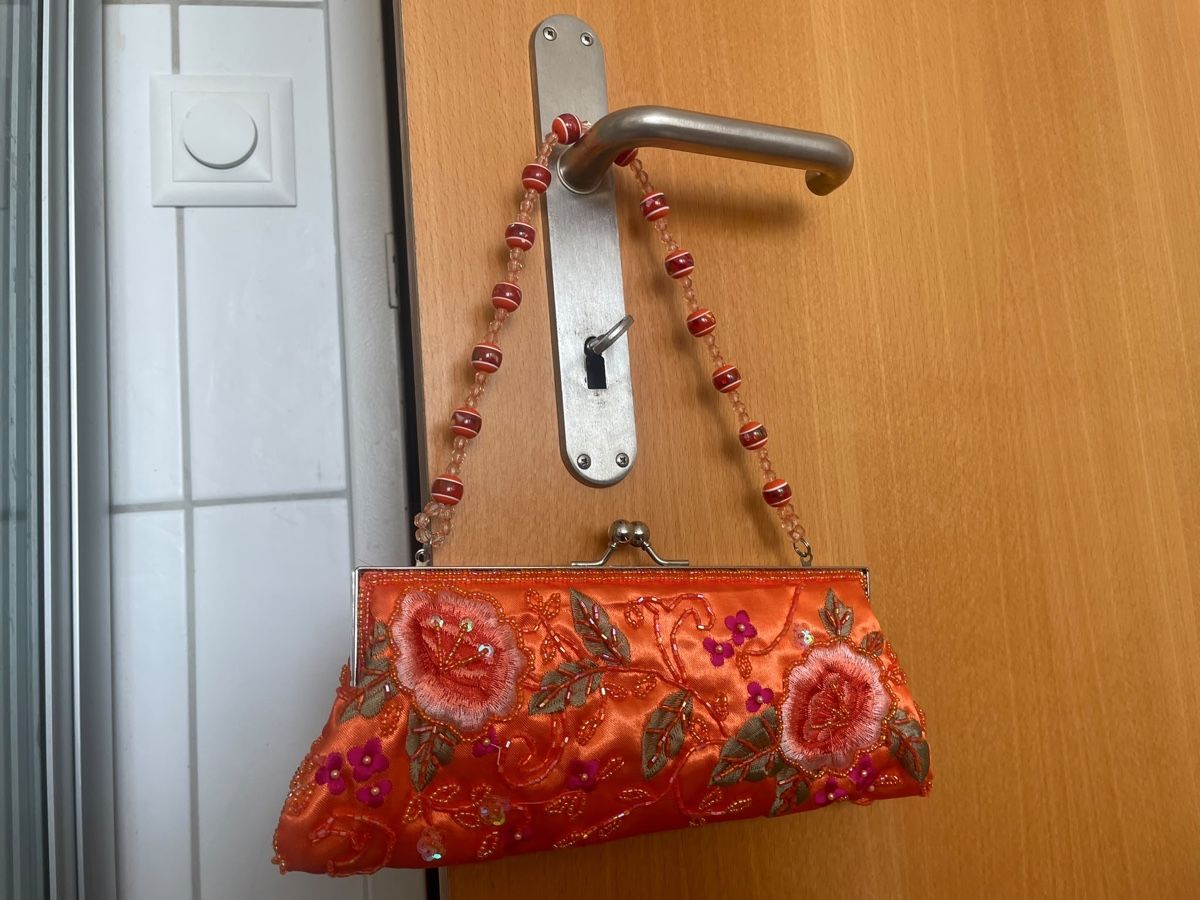 Borse da donna: Abendtasche Orange bestickt mit Perlen Schild Marke – Nuovo (secondo la descrizione) da Marthalen venduto da ber_5l95 4