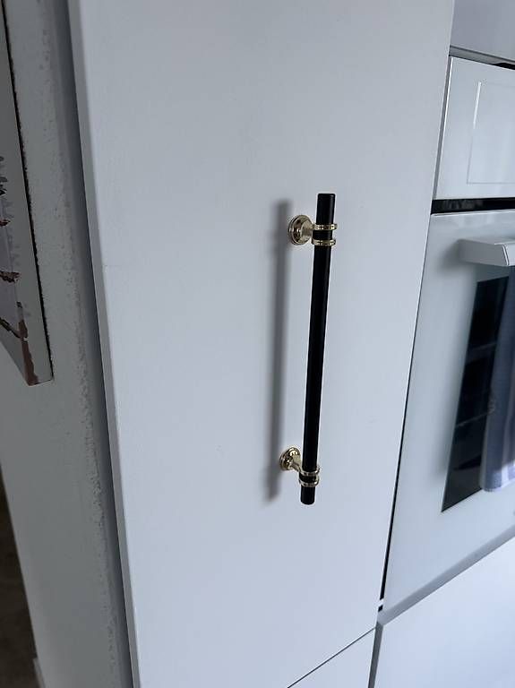 Ferramenta: türgriff schwarz mit gold  – Usato da Adligenswil venduto da balboa5 1