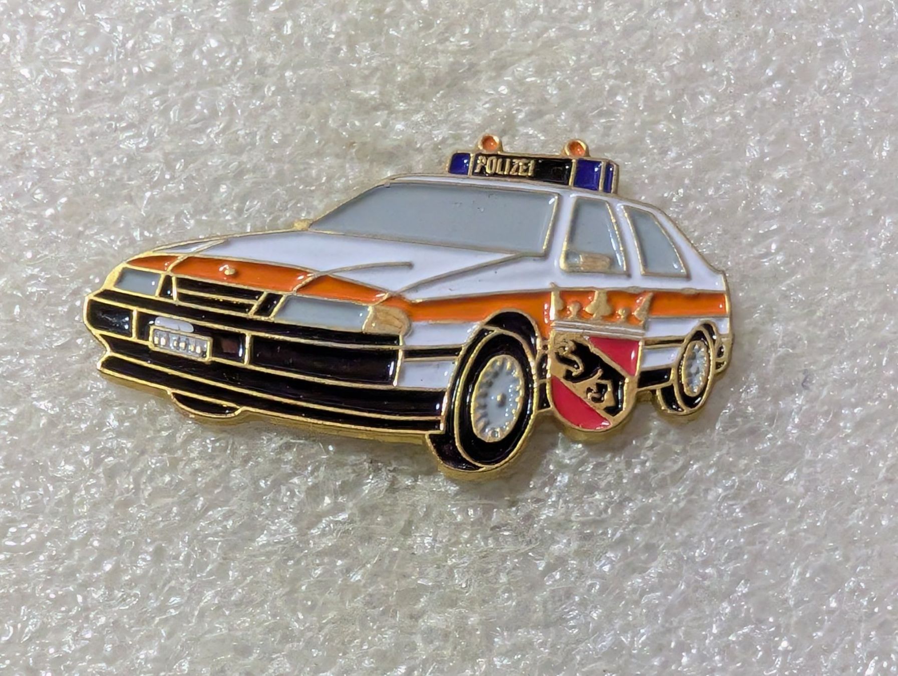 Plaketten & Abzeichen: Ansteckpin 41: Kapo Bern Polizei Auto – Gebraucht aus Oppligen von Pin-Fall-Shop
