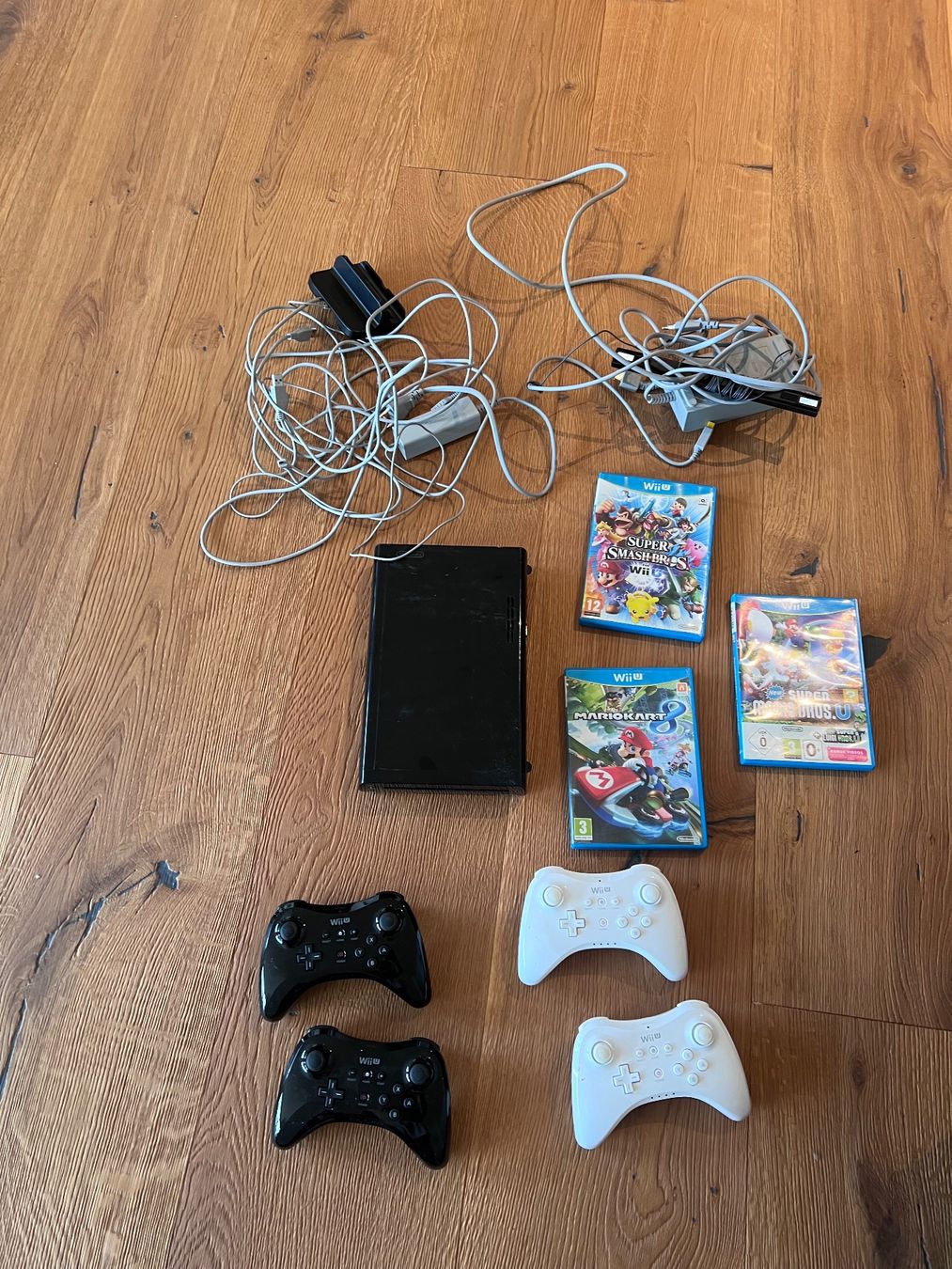 Nintendo Konsolen: Wii U inkl Zubehör – Gebraucht aus Altendorf von ShopSchweiz24