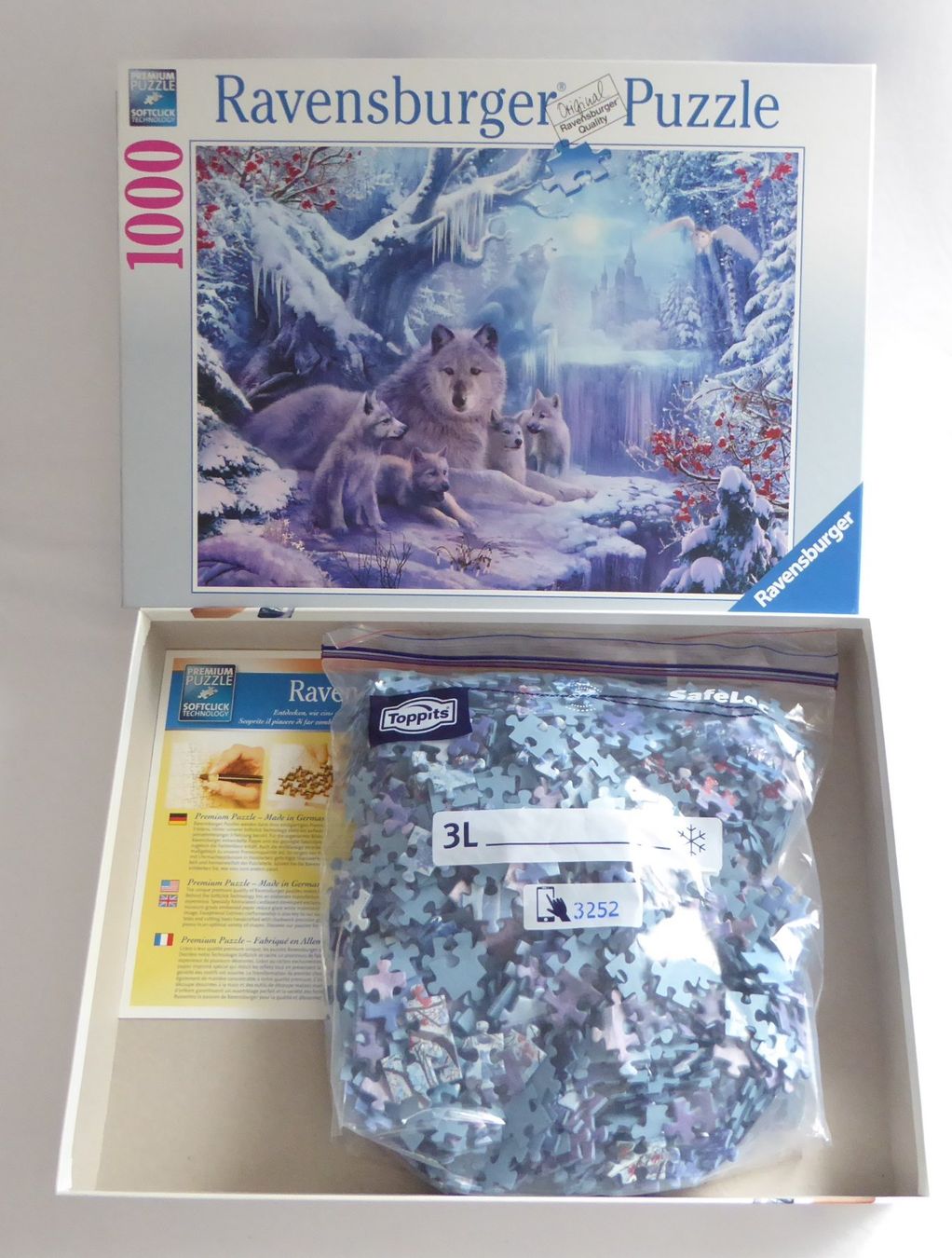Ravensburger Puzzle: Ravensburger PUZZLE - Winterwölfe – Usato da Mauren venduto da Yeelen 1