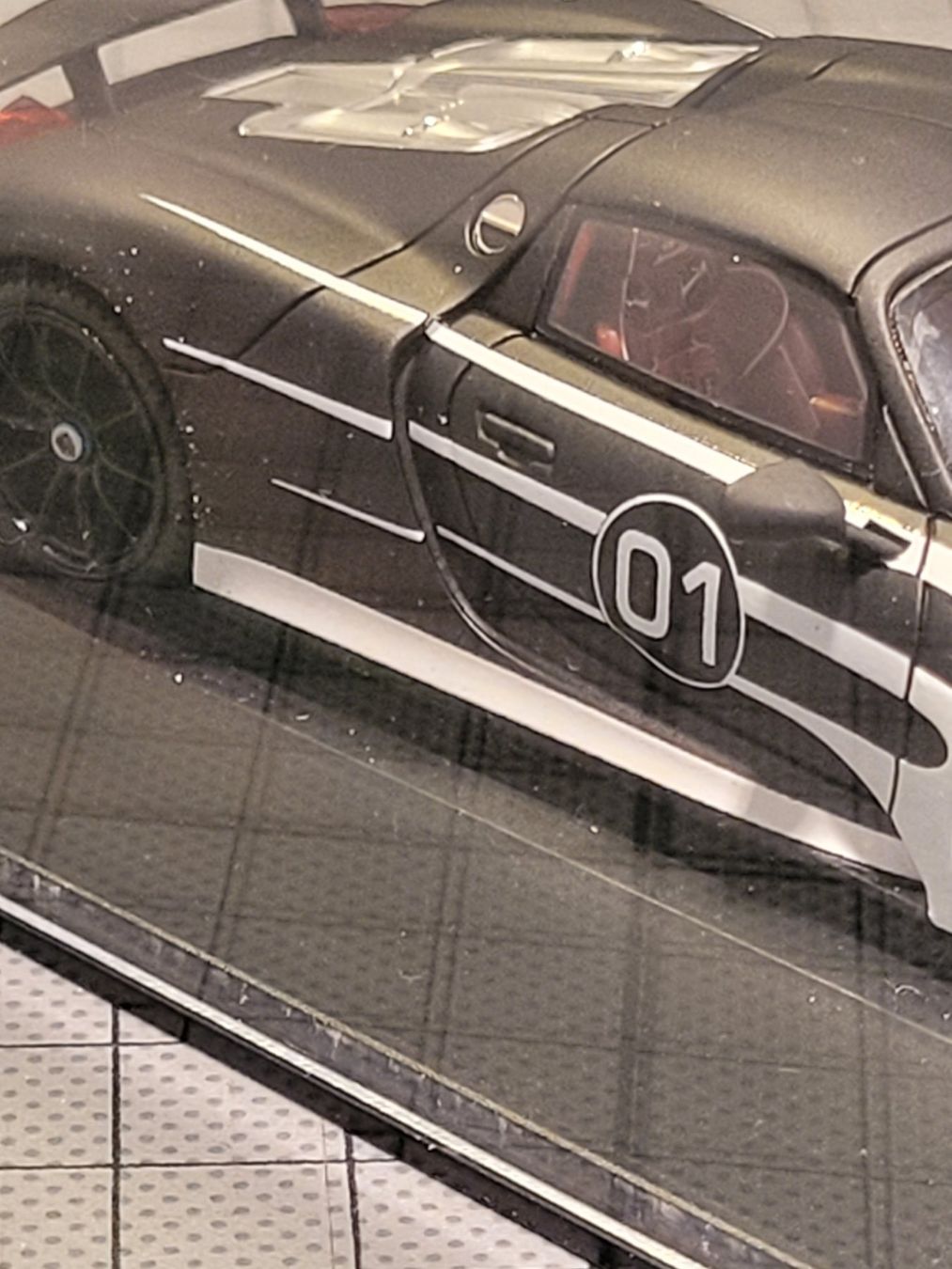 Porsche Modellini d'auto: Porsche 918 Spyder Prototype 1:43 édition limitée – Nuovo e nell'imballaggio originale da Chézard-St-Martin venduto da AlPat-Collections 3