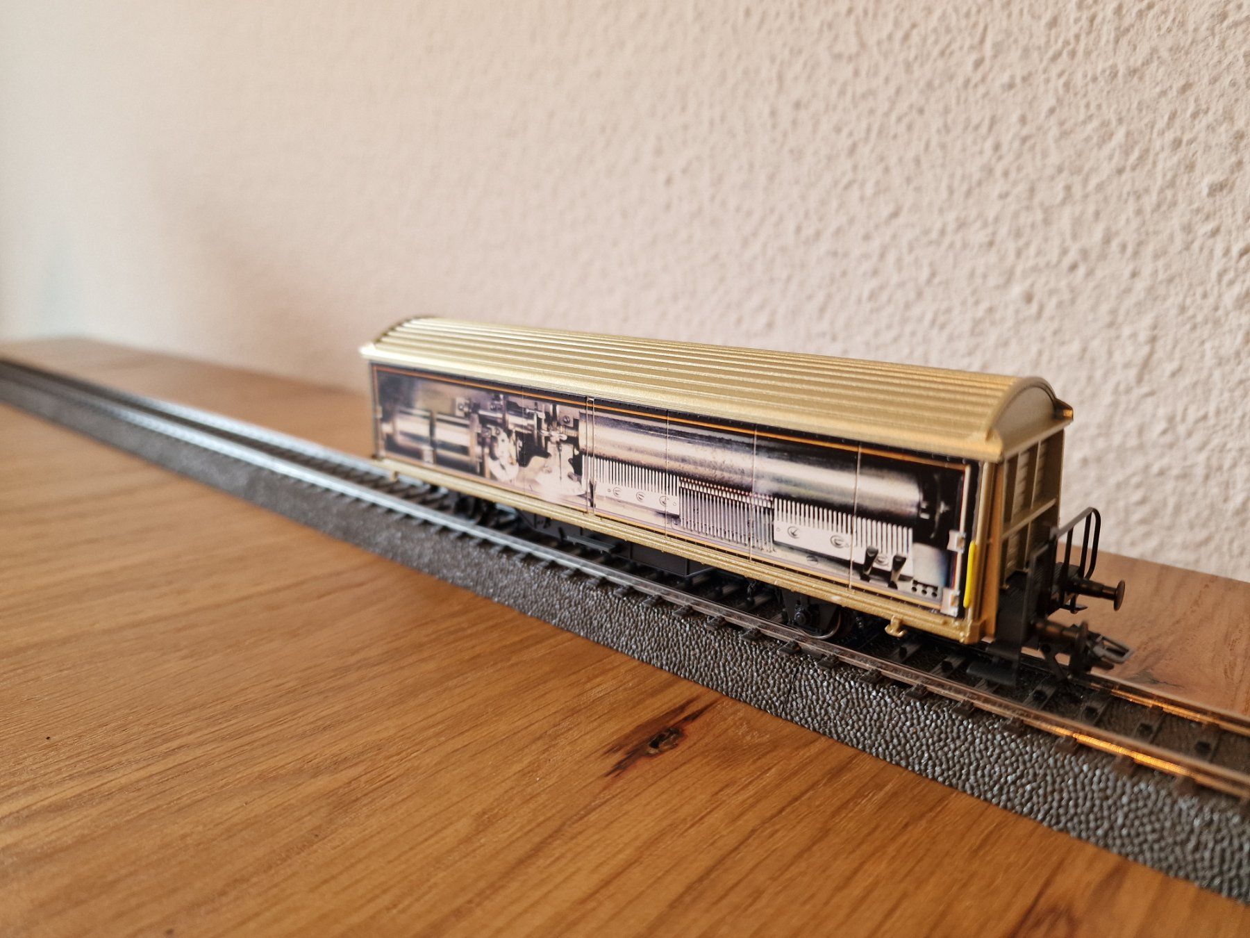 Märklin Modellini di ferrovie: Märklin Sonderwagen Spieldose H0 – Usato da Matten b. Interlaken venduto da lor_hr9w 2