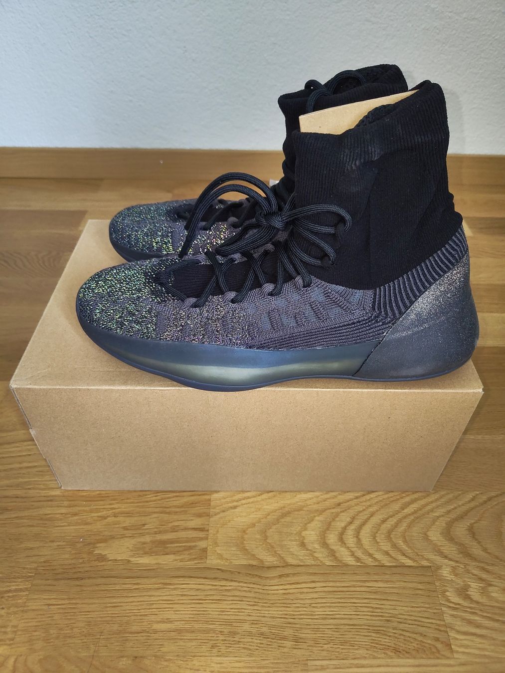 Adidas Scarpe da uomo: Adidas Yeezy Basketball Knit – Nuovo e nell'imballaggio originale da Zürich venduto da John_777