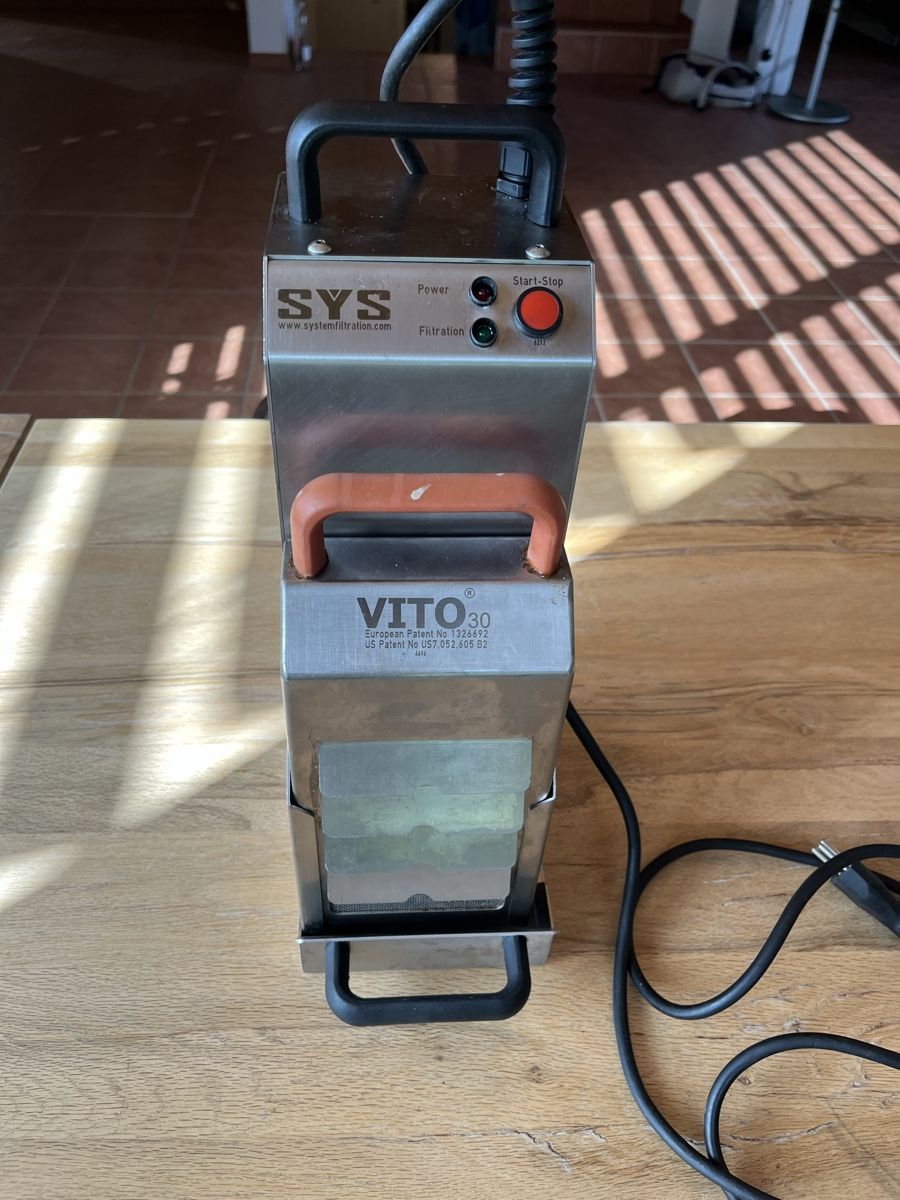 Elettrodomestici da cucina: Fritieröltester SyS Typ Vito 30 – Usato da Dittingen venduto da Cervolino77