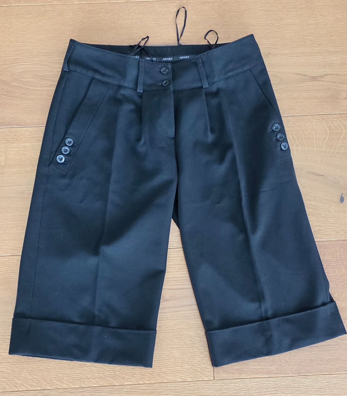Hosen: Bermuda Hose – Gebraucht aus Ueberstorf von vil_qmy8