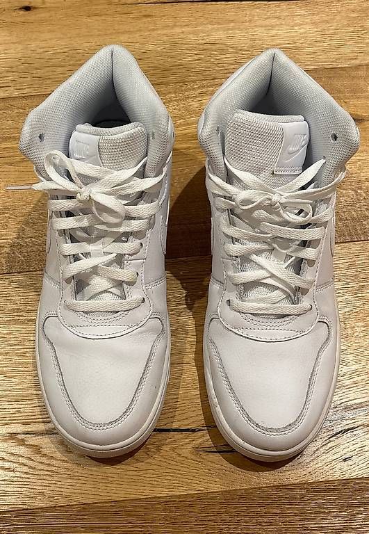 Chaussures hommes: Nike Schuhe, Airforce High – D'occasion à Wil SG par suz_5pn9 1