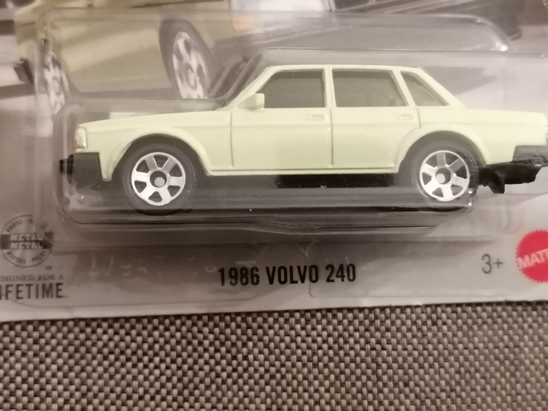 Matchbox Modellautos: Matchbox 1986 Volvo 240 – Neu und originalverpackt aus Basel von vintagecollector 1