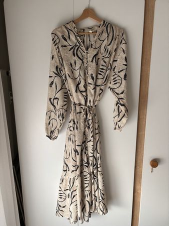 Sommerliches Maxikleid mit Muster, Grösse 38, Top Zustand