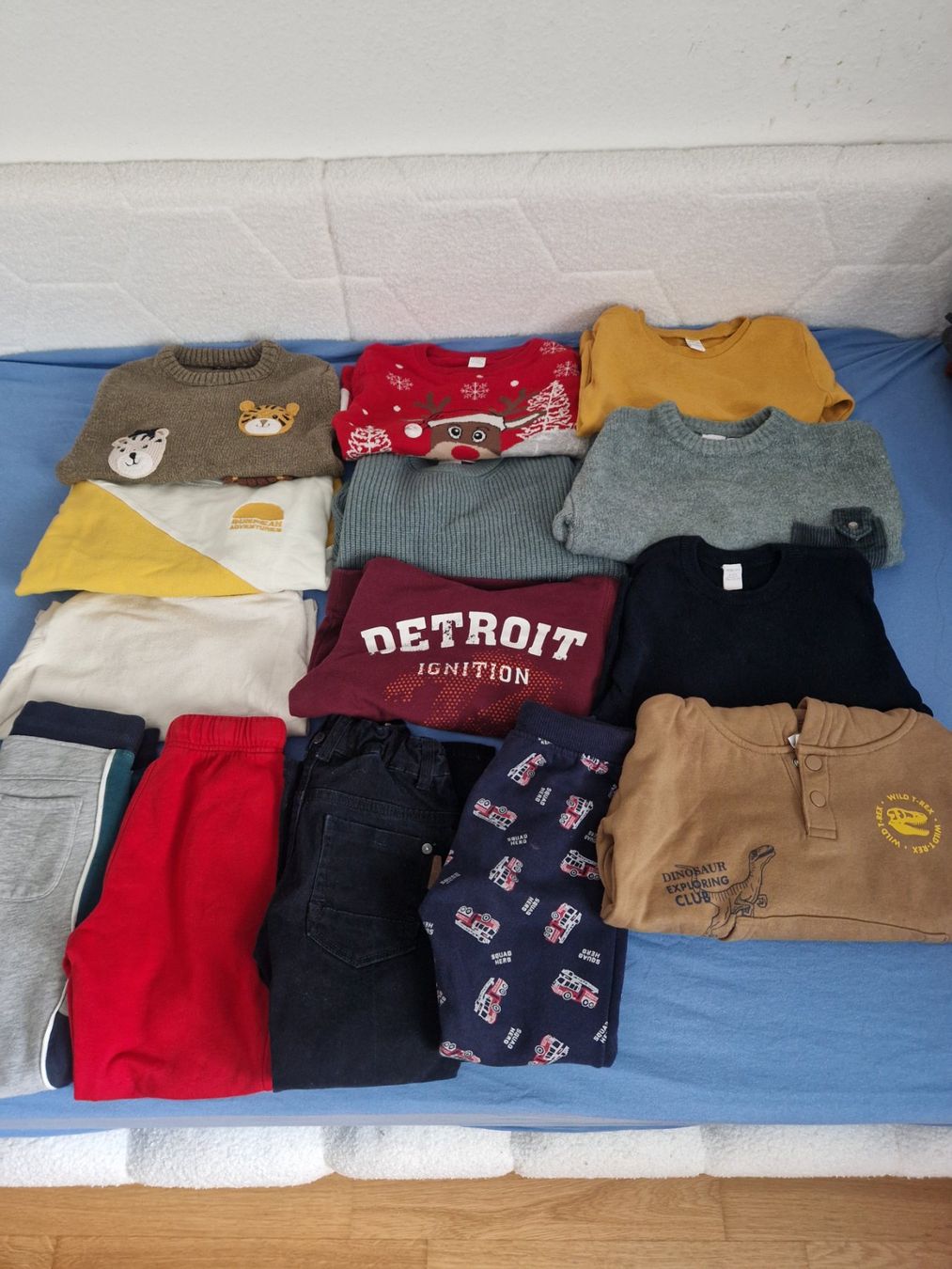 Kleiderpakete & -sets: Kleiderpaket Winter – Gebraucht aus Wädenswil von son_sp7x