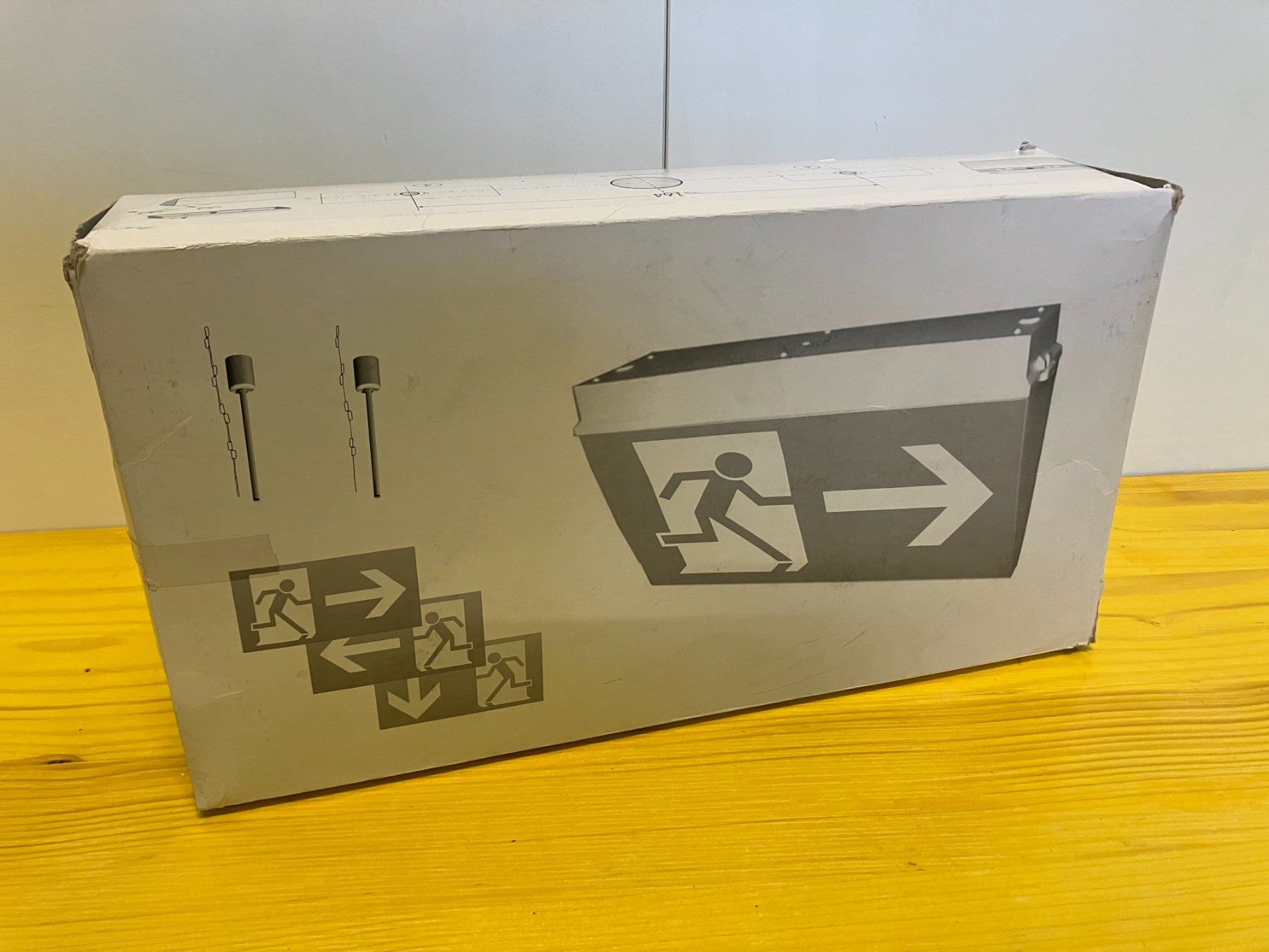 Lampade: neue DFA Notausgangslampe mit Piktogrammen ab 1.- – Nuovo (secondo la descrizione) da Lichtensteig venduto da Buy24International 8